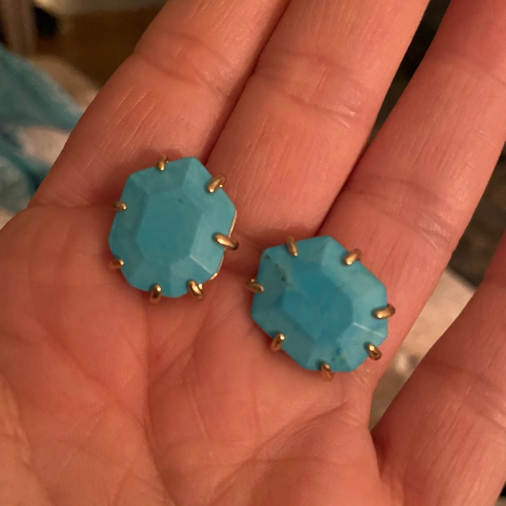 Beautiful Kendra Scott Turquoise Stud Earrings.
